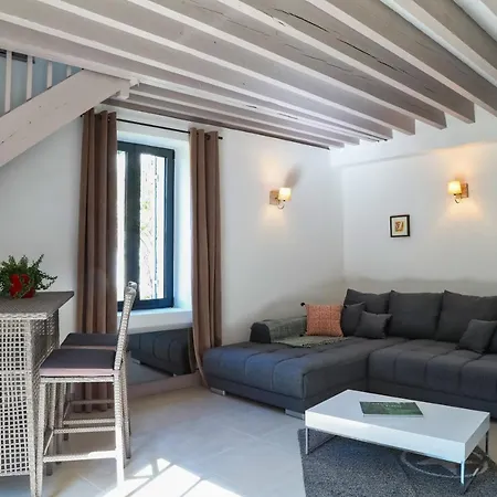 249 Roberie Sud * Cambes (Gironde)